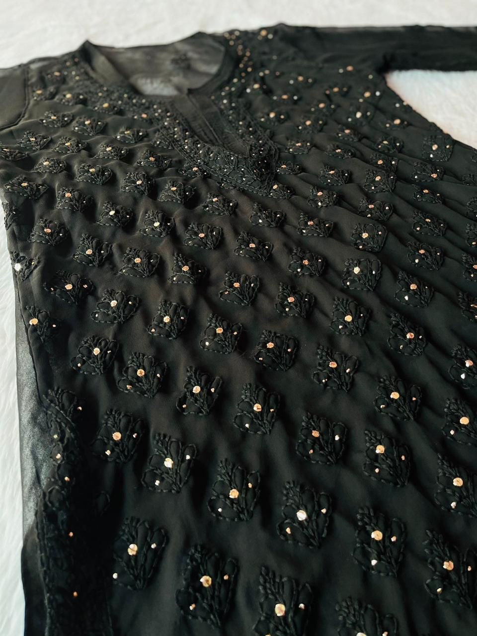 Mukesh Booti Jaal Set With Dupatta