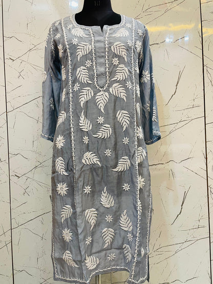 Muslin kurta with leaf design