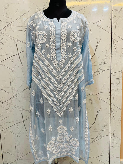 Muslin kurta with heavy design