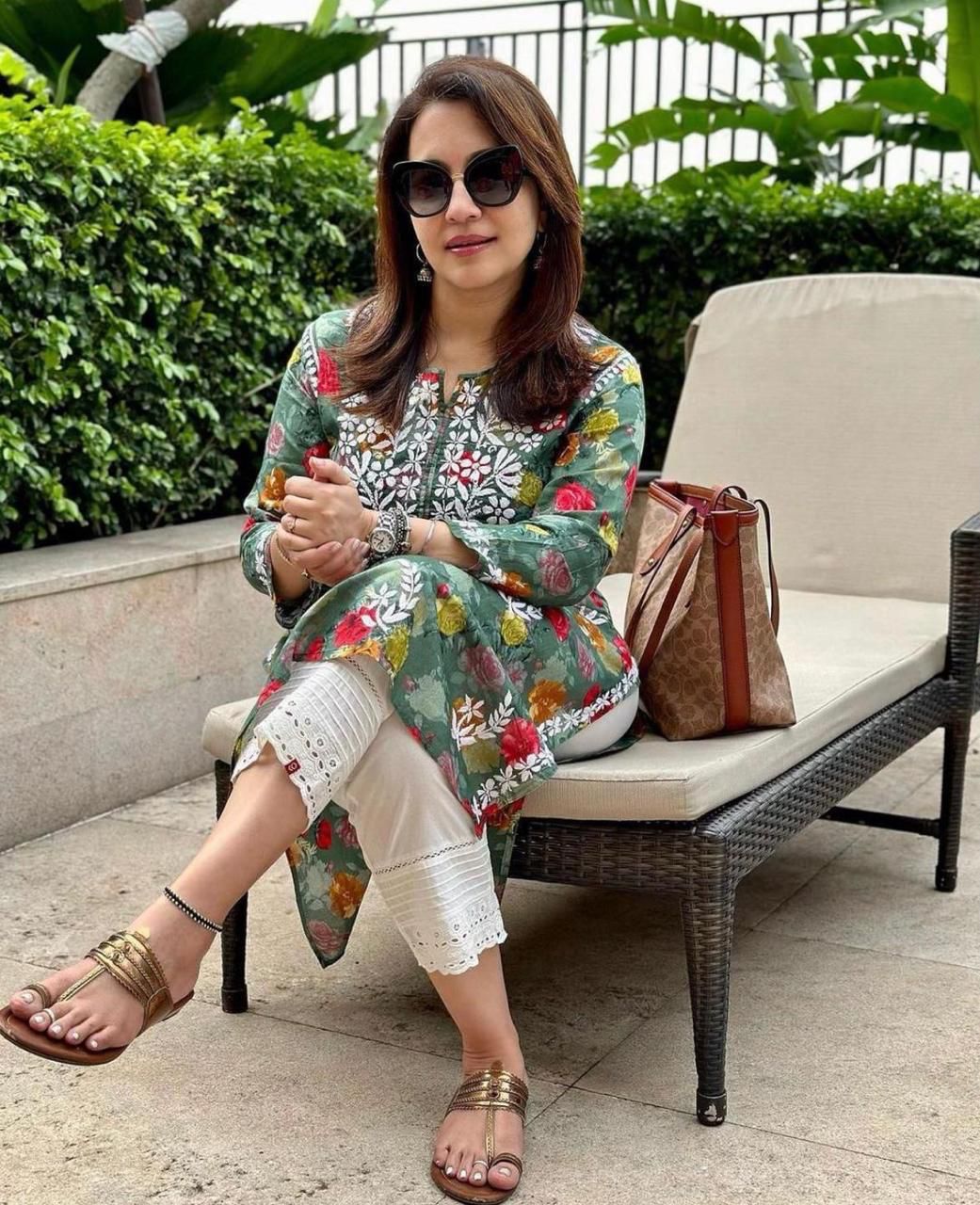 Pure Mul Mul Kurti With 6- Layer Pant