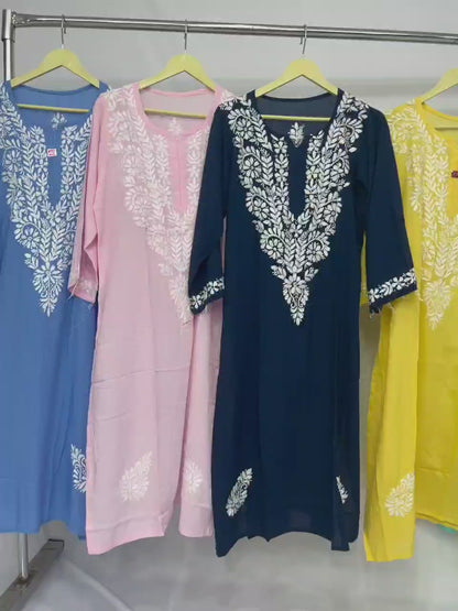 Modal kurta with beautiful chikankari