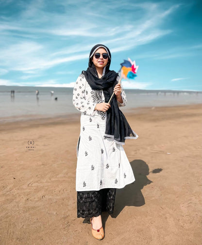 Saba ka jahan black and white kurti