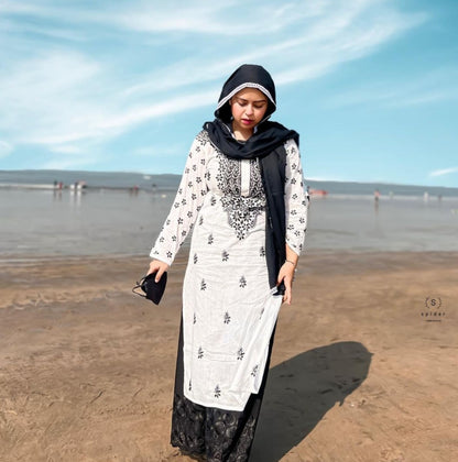 Saba ka jahan black and white kurti