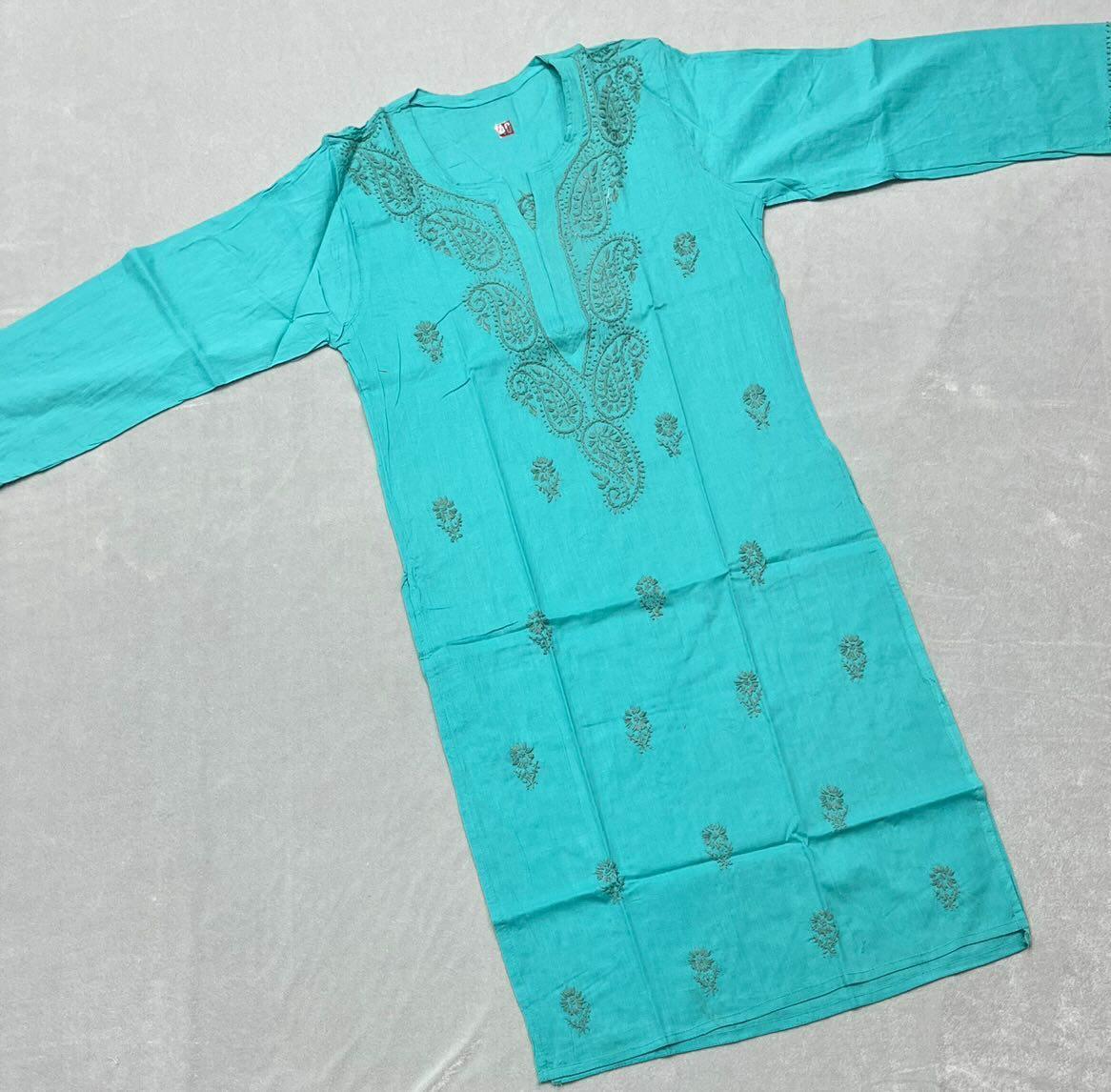 Kashmiri Booti Kurti